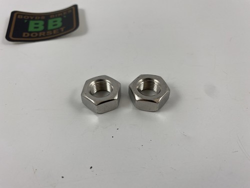 Axle nuts for - axle, sealed
