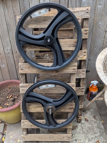 Bmx mag wheels tyres black - wheels,